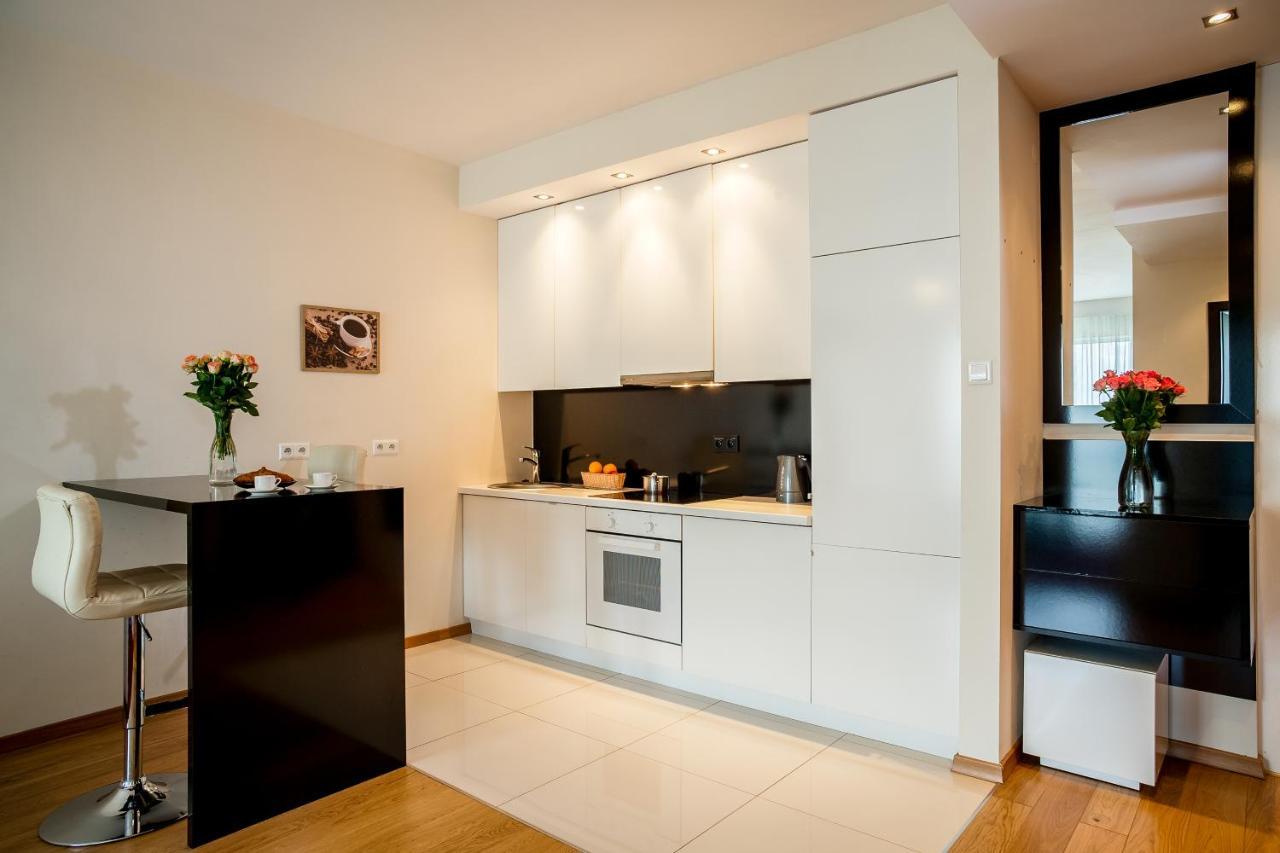 Platinum Towers Luxury Apartments Варшава Экстерьер фото